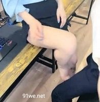 精选顶级美少女网吧包厢里激战泽美