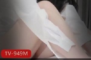 精选某推超顶极嫩粉女神-MoMoYIH