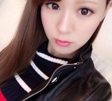 精选立花瑠莉的牛仔裤破洞系列