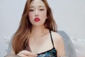 某推网红（奶瓶）短视频合集