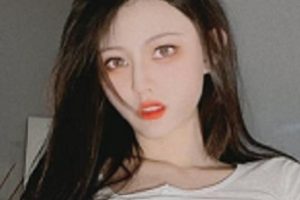 Twitter高颜值粉嫩狐狸女神《LUCKYYCXYHLXY》