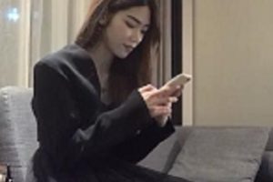 绝版探花《小宝寻花》全视频分集5黑色连衣裙黑色外套