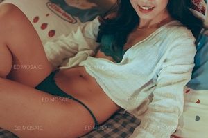 twitter贵圈名人《牛逼大师》与模特多人运动