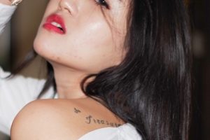 国产嫩模《妖妖》2018.03.24私人订制