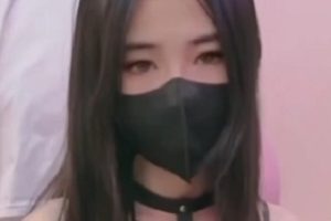 《锅锅酱》《三月樱花》真人私拍合集