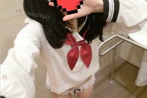 幼态合法妹子厕所黄瓜+圣诞节