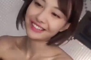 91论坛-极品绿茶婊多姿势私拍