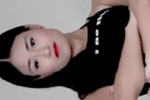 纯洁学妹弹力摇热舞zou guang真的吗？