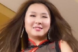 舞艺吧-灯灯薄纱旗袍装第5期