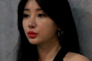 惊现-明星柳岩私拍写真流出+一套棚拍