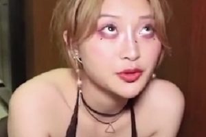 天美传媒-贴身女秘书的哀羞日常