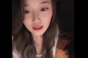 逐渐沦陷的抖音，直播间内边直播边满足金主们的要求