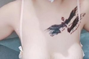 半糖直播完美身材大奈网红主播（童颜巨兔）私拍合集