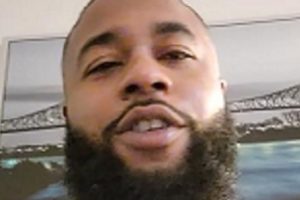 小黑胡子哥与亚裔已婚美少女传出惊天骇世的恋情