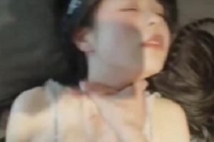 91自拍出品可爱女神扮演黑丝女仆入戏太深真的把男友当主人[1V-1.4G]