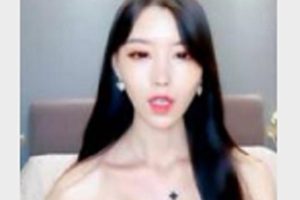 专约老阿姨的探花大神遇到白白净净丰满妞和凹凸魔鬼身材