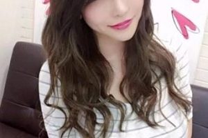 水果传媒温柔女神（戚小怜）千娇百媚，可御可萝风格多变【757M】