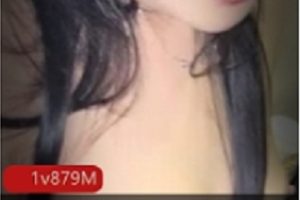 《顶级美少女网吧包厢激战，让你乐不思蜀！》