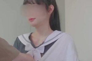 Demi爹咪与纯情女高中生：老师查到偷带违禁品