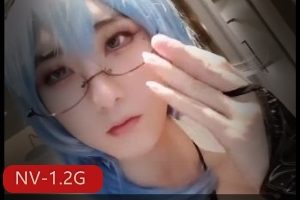 《宇宸酱NV-1.2G：男魅魔伪娘团三人游广州2号线死亡三号线》