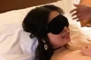 媚黑合集：自由国黑白小视频时长长，观看一次过瘾