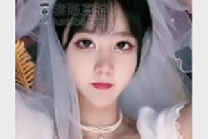 维妮：三部视频，塑身裙、古装、婚纱，颜值身材小脚展示