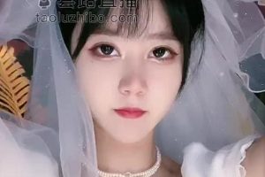 Vinni维妮：颜值超竿娆身材极好，小脚小姐姐，塑身裙古装婚纱三部视频大放送！