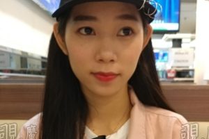 网络轰动视频：小嫩模被喂糖迷翻，奇葩姿势玩弄，2.9G大小，1v+3g，百度盘