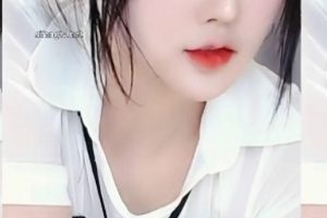 虎牙女神林小花：清纯少女内外兼修，超高清画质引爆粉丝狂潮