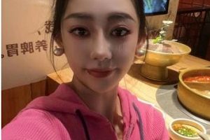 沈阳舞蹈学院男主越轨事件完整版自拍视频13分钟，震撼曝光！