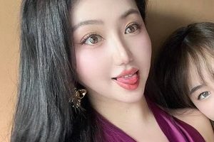 抖音【萌萌叫小胖儿】终极大罩杯弄净某处少妇 福利