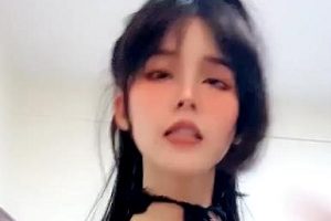 优质道具秀~墨迹连体黑丝口球~身材颜值[2V2.3G]，作者自拍，慎拍声明