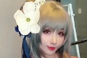 网红美女百度云喵酱最新作品36V1.26G，光剑变装养眼套装，EDG福利姬