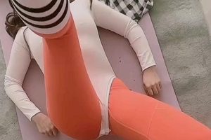 自行打包百度盘瑜伽妈妈合集5V238P800M，海角山峰互动束缚