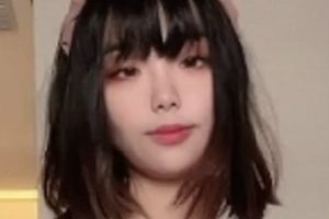 推特JK服装放飞自我小玉儿最新合集1V未知G，青春活力展现