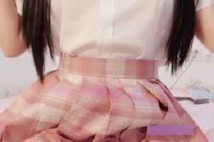 推特萌白酱一线天神器福利姬合集38P5V5.27G太顶了