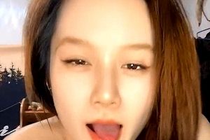 探花随拍媚娘1V黑丝高跟3.2G深夜呐喊