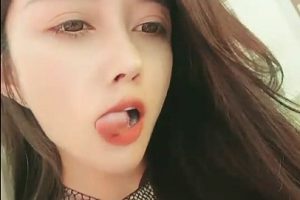 虎牙浮力姬狐媚定制合集1V1.08G扭动太风情万种