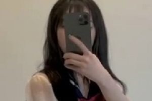 星优儿闺蜜轰趴1V467M多人切磋太辣眼